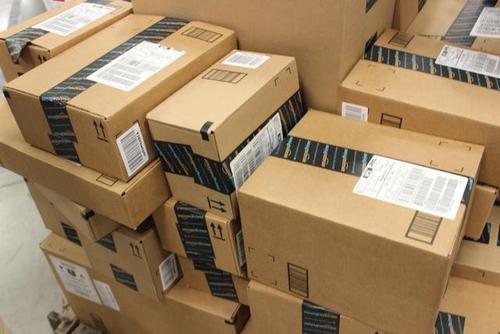 亞馬遜美國最大倉庫區(qū)早已爆滿