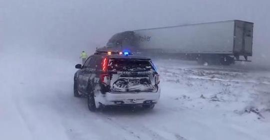 美國超40個州發(fā)布暴風雪等警報,部分地區(qū)開始出現(xiàn)物流派送延時的現(xiàn)象